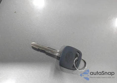 1999 Toyota Camry Le from USA, damaged, VIN 4T1BG22K3XU556347